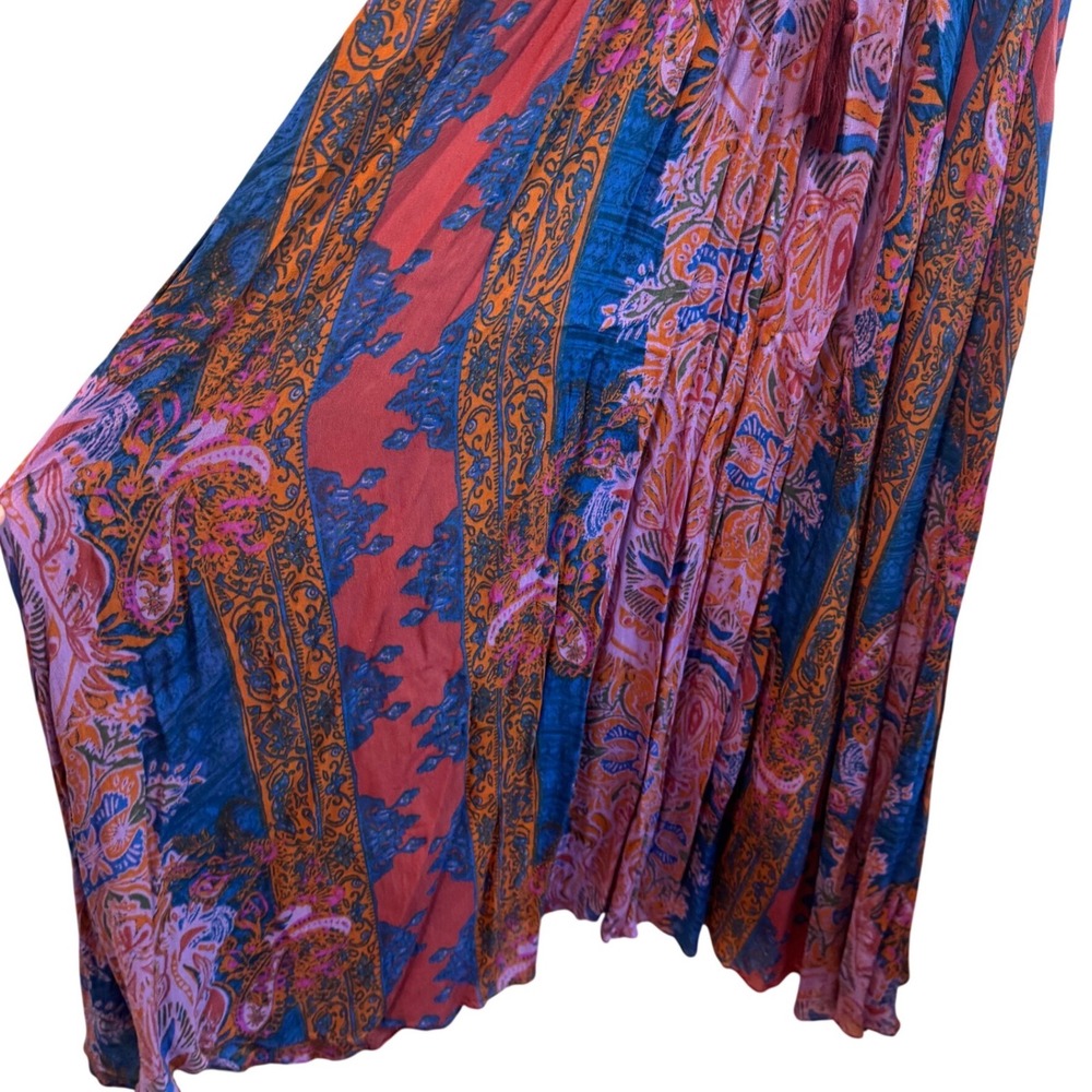 Free People Unattainable Blue Red Paisley Print Halter Flowy Maxi Dress Size 0 - Picture 11 of 13